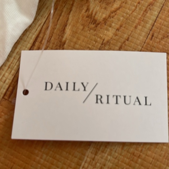 NWT EcoVero Lenzing viscose short sleeve tee size L - Picture 6 of 10